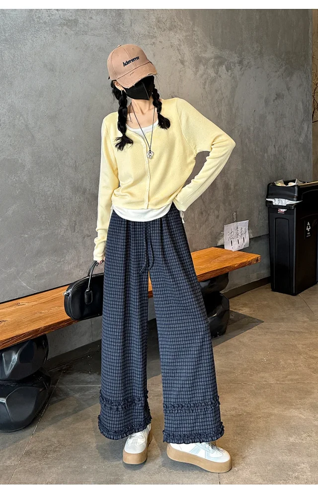 2025 Autumn Women's Ruffled Plaid Wide - leg Pants Detail
