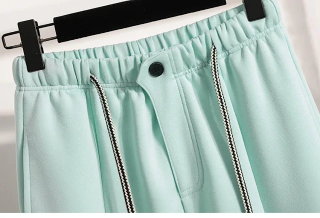 European-style Scimitar Pants Spring 2025 New Detail