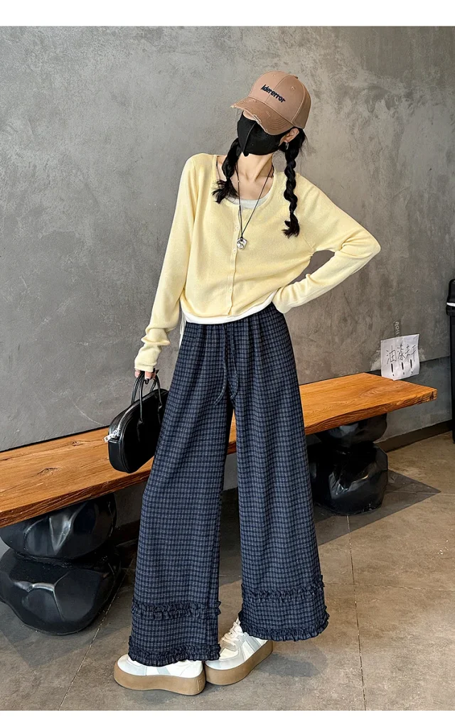 2025 Autumn Women's Ruffled Plaid Wide - leg Pants Detail
