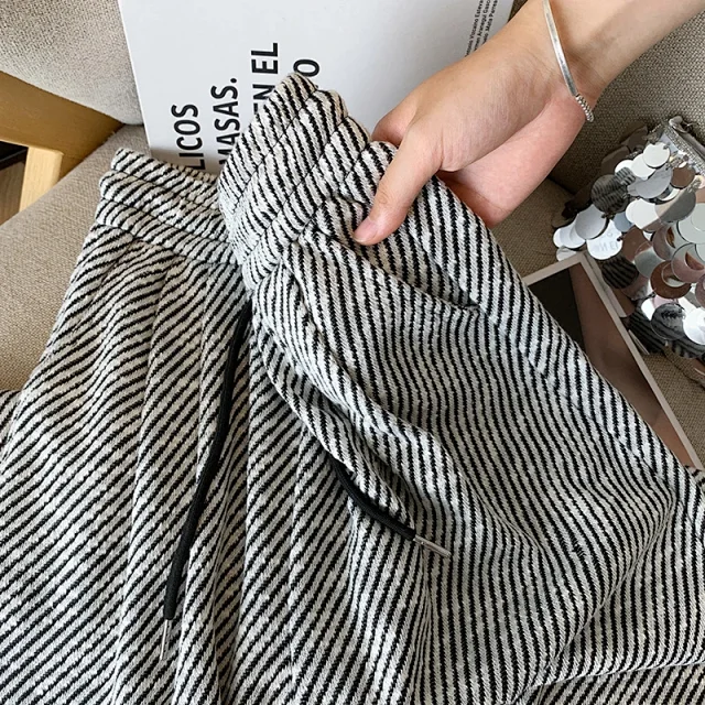 2025 Fall Women's Zebra Wide-leg Pants Detail