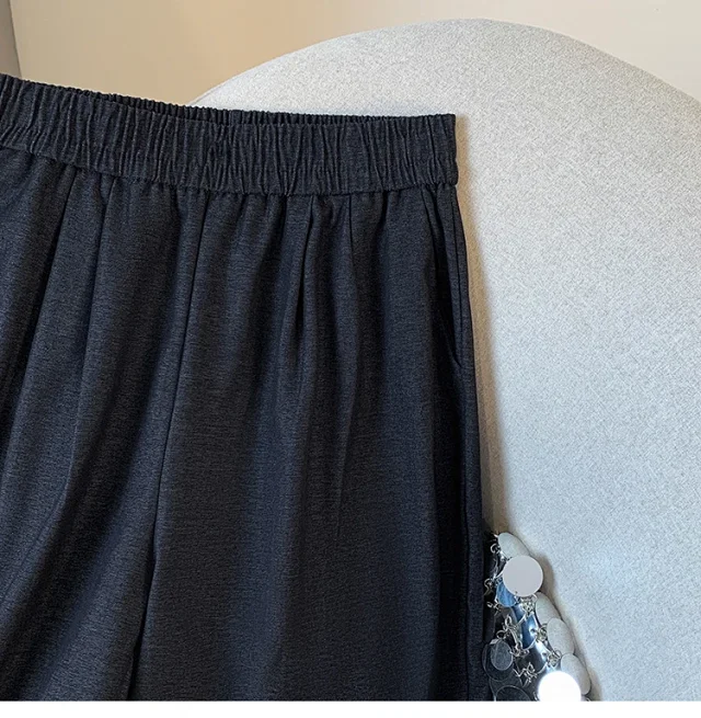 2025 Autumn New Thickened Tencel Denim Ruffle Trim Relaxed Fit Straight Cropped Pants for Women Detail