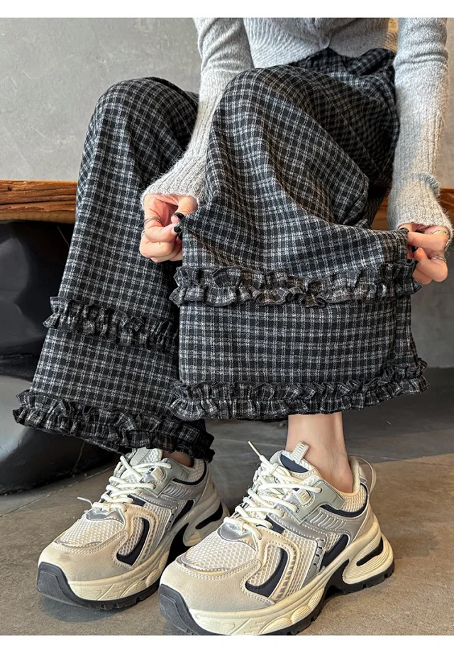 2025 Autumn Women's Ruffled Plaid Wide - leg Pants Detail
