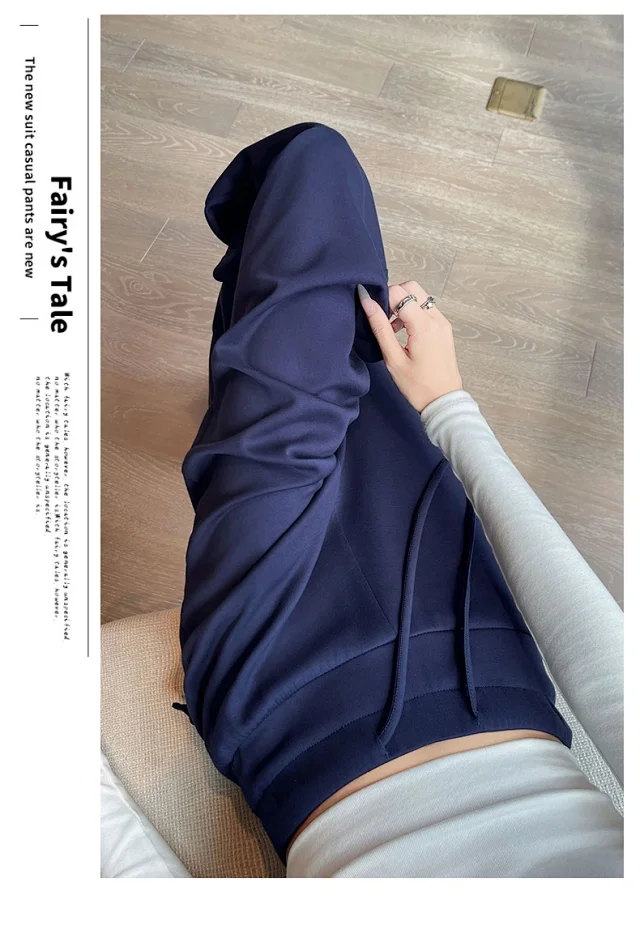 Grey American-style Women's Sweatpants Detail
