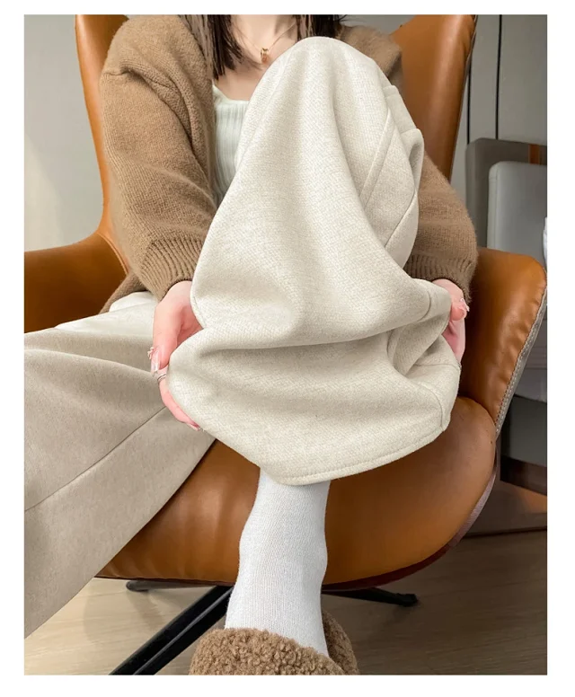 2025 Women's Straight Pants in Beige Detail