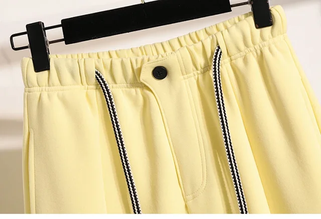 European-style Scimitar Pants Spring 2025 New Detail
