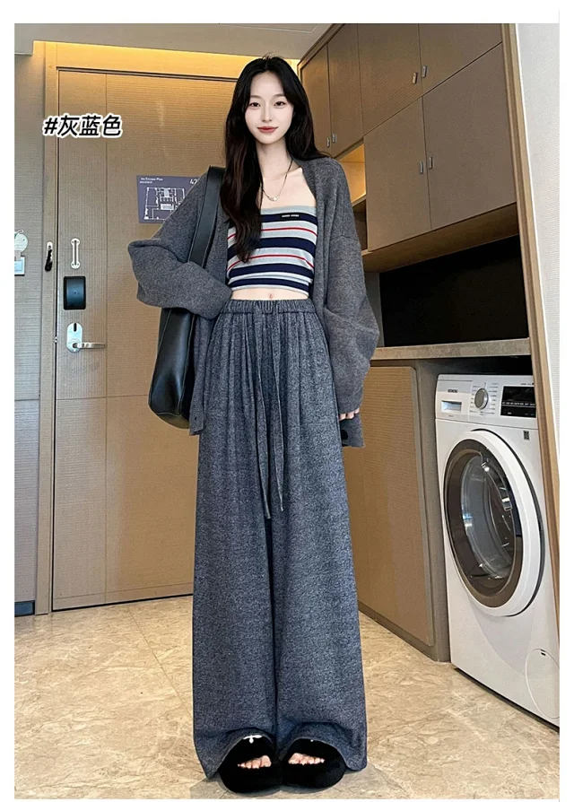 Autumn New Rice Flare Pants Detail