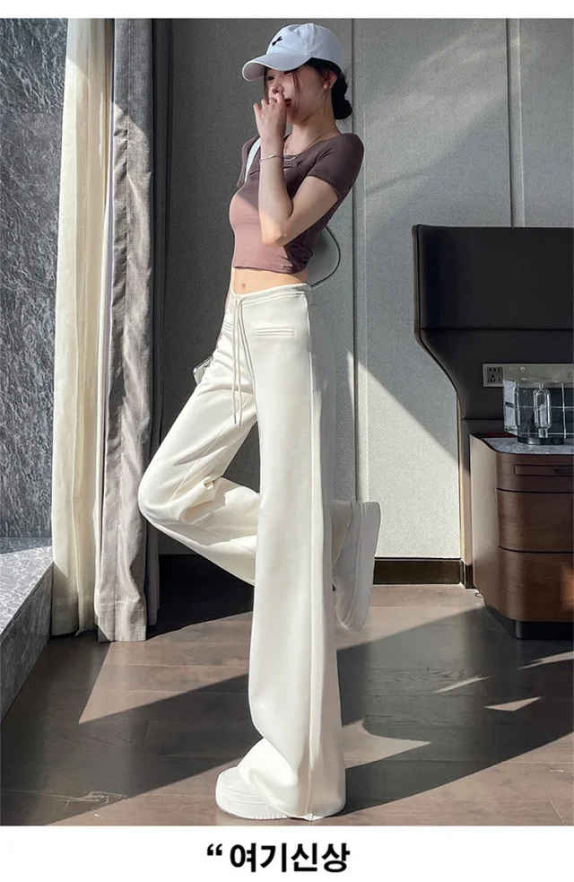 2025 Autumn New Thin Micro-flare Sport Pants for Women Detail