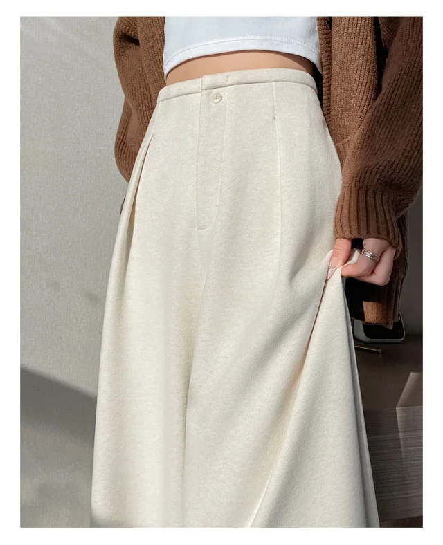Women's Cashmere Wide - Leg Pants Detail