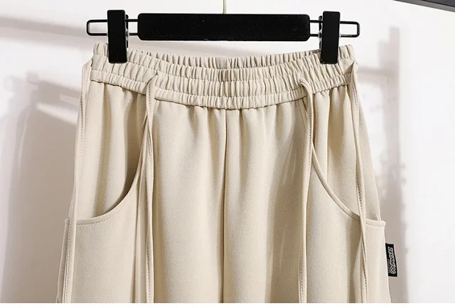2025 Autumn New Banana Pants for Women Detail