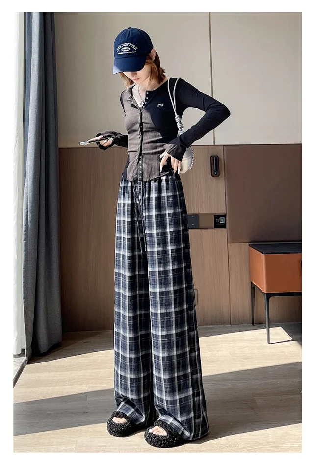 Women's Vintage Plaid Loose High-Waist Pants Detail