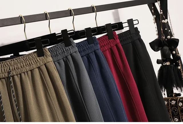 European Style Wide-Leg Sweatpants Detail