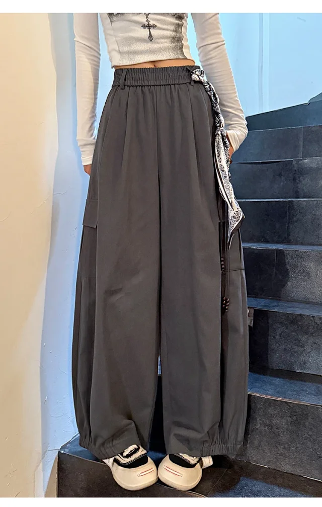 2025 Fall New 2 - Way Women's Cargo Pants Detail
