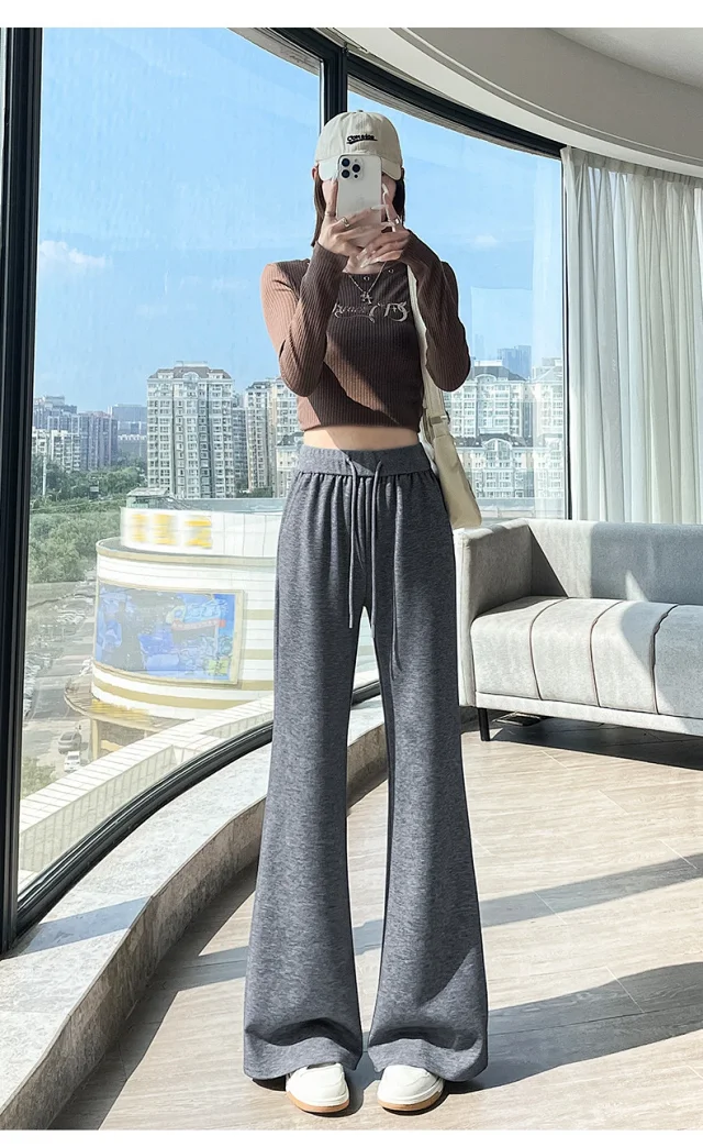 2025 Fall Women's High-Waisted Slimming Micro-Flare Trousers Detail