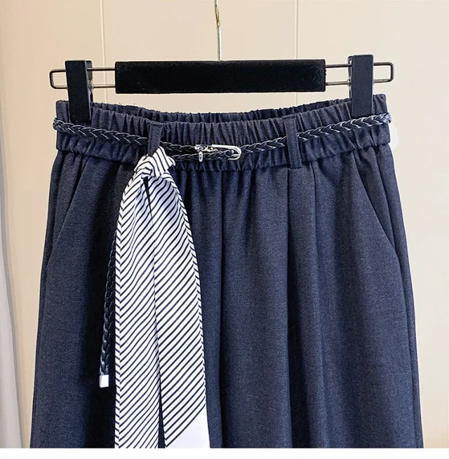 Korean-style Age-defying Wide-leg Casual Pants for Women Detail