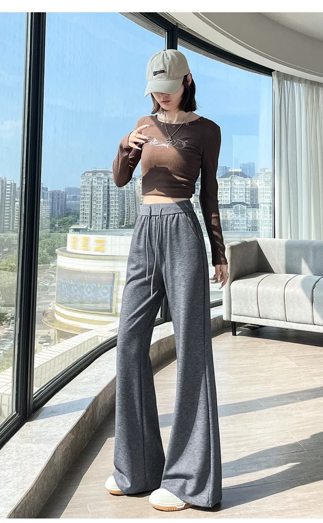 2025 Fall Women's High-Waisted Slimming Micro-Flare Trousers Detail
