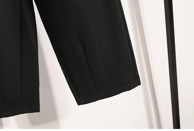 European Style Wide-Leg Sweatpants Detail