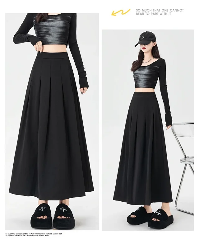 Women's Mid-Length Gray Suit Pleated Skirt Detail