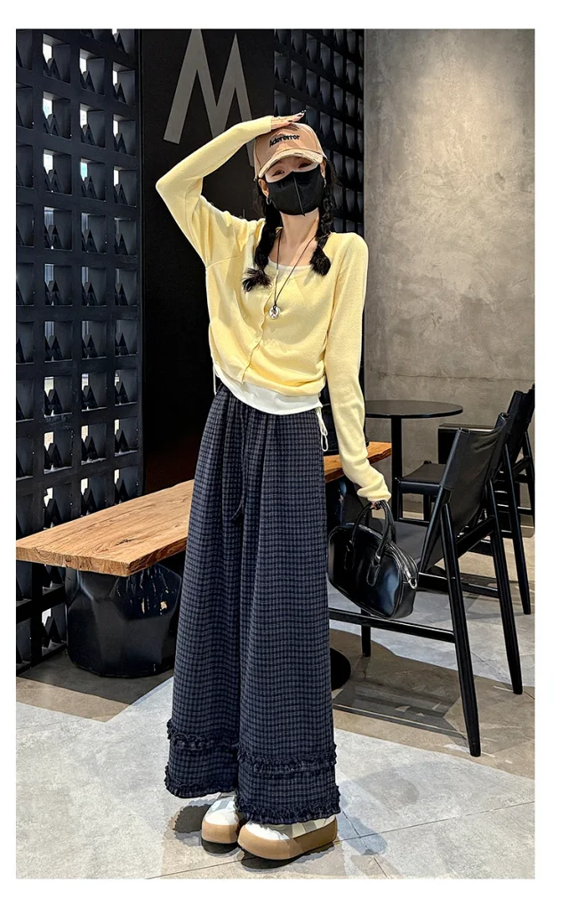 2025 Autumn Women's Ruffled Plaid Wide - leg Pants Detail