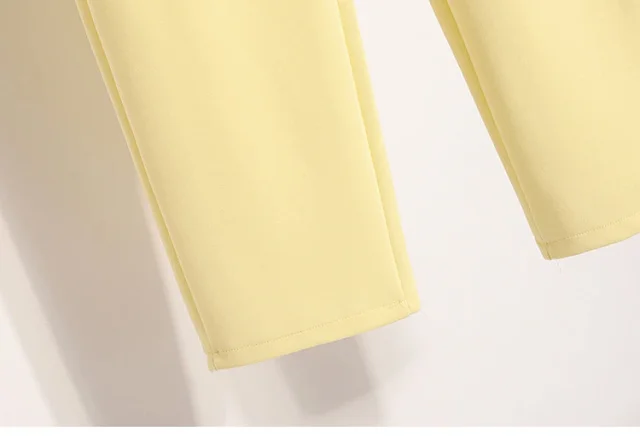 European-style Scimitar Pants Spring 2025 New Detail