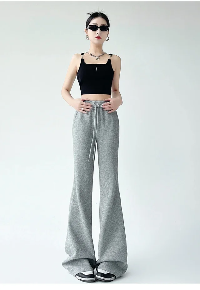 2025 Fall Women's Maillard Horseshoe Pants - High-Waisted, Slimming, American Micro-Flare Long Pants Detail