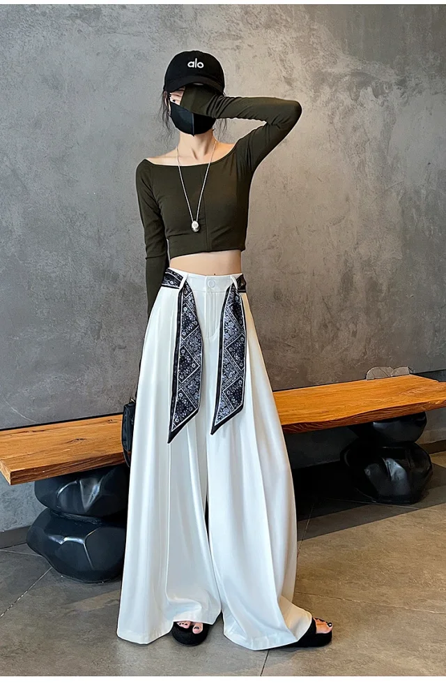2025 Women's Silk-belted Drapey Wide-leg Pants Detail