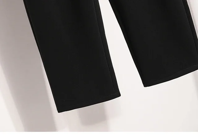 European-style Scimitar Pants Spring 2025 New Detail