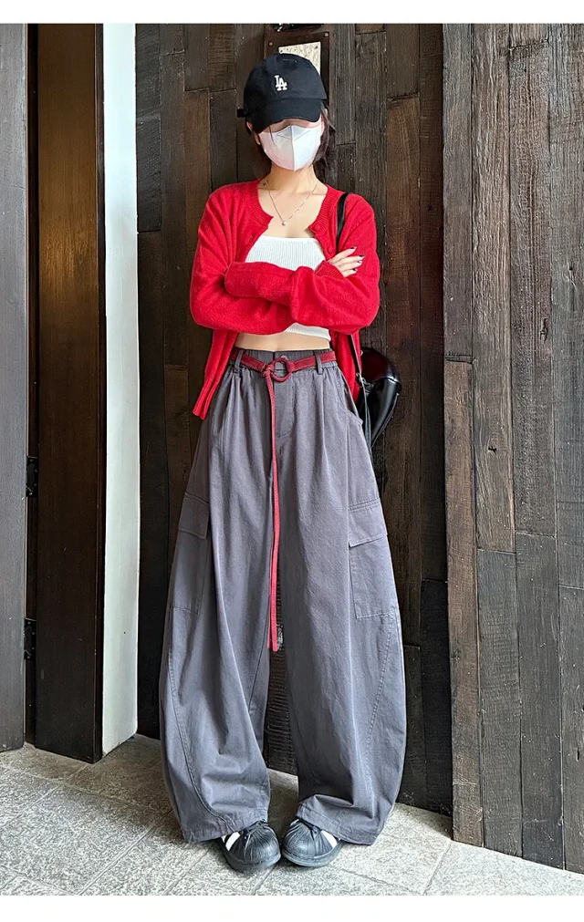 American High-waisted Slimming Cargo Pants Detail