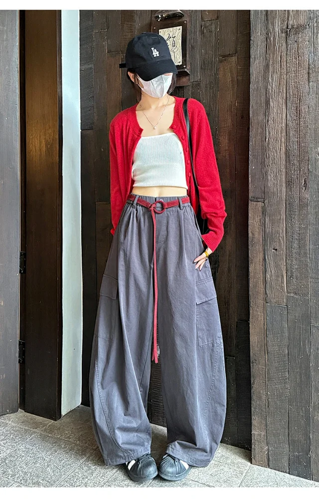 American High-waisted Slimming Cargo Pants Detail