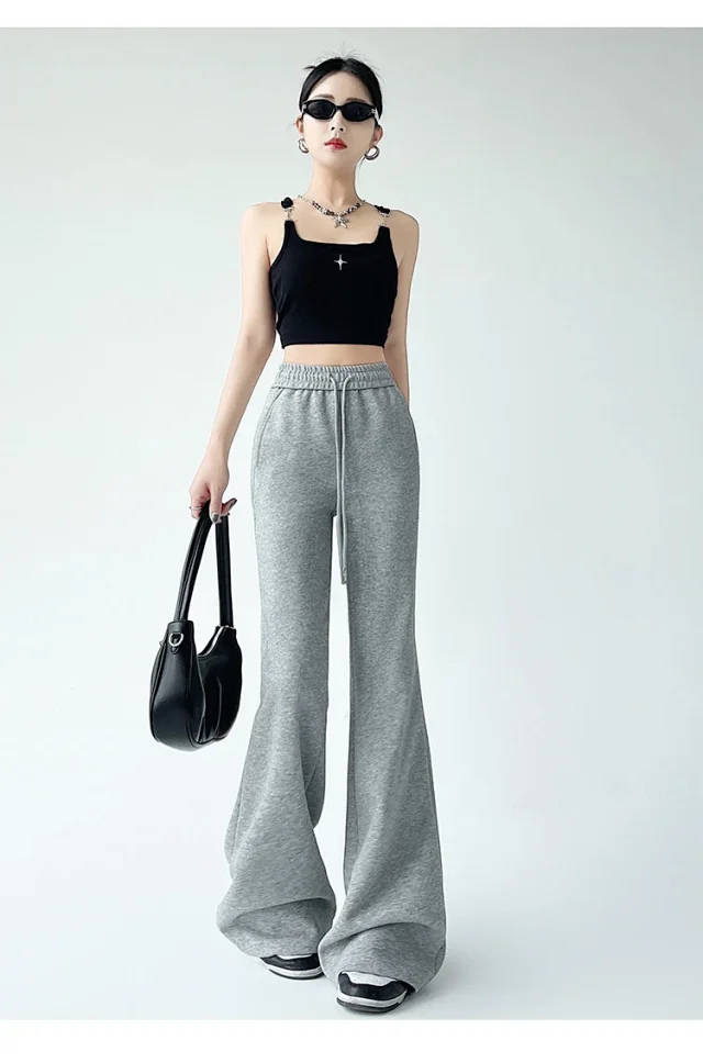 2025 Fall Women's Maillard Horseshoe Pants - High-Waisted, Slimming, American Micro-Flare Long Pants Detail