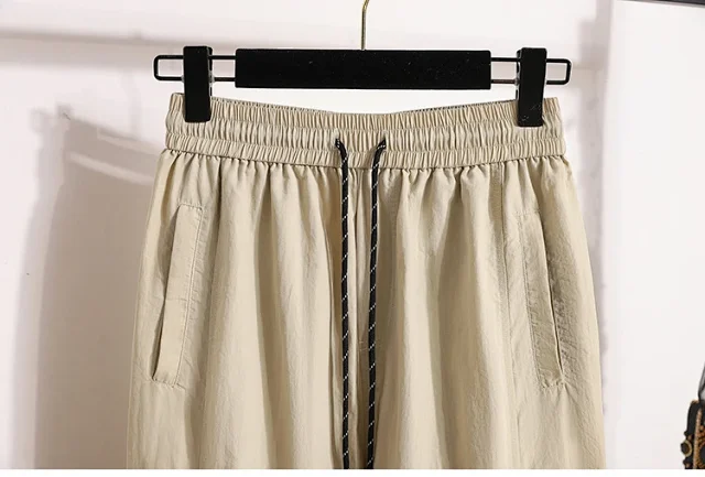 Women's 2025 Summer New High-waist Slimming Cargo Pants Detail
