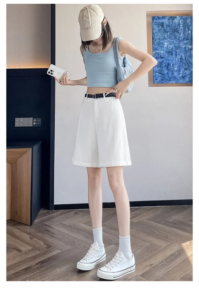 Japanese Retro Linen Suit Shorts for Women Detail