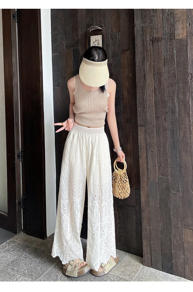 Women's Summer Thin High - End Lace Cropped Pants Detail