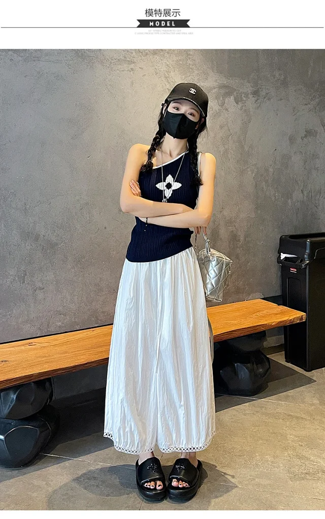 2025 Summer Ice Silk Lace Cropped Pants for Petite Women Detail