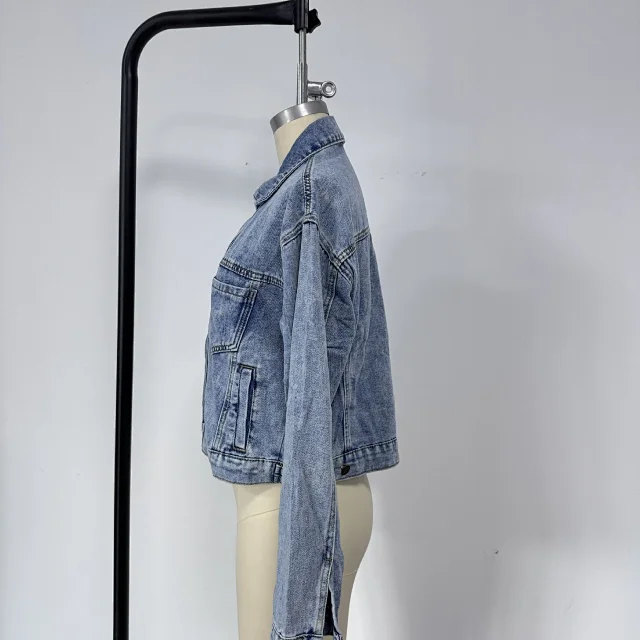 Loose Stylish Denim Jacket for Women (EU/US Style) Detail