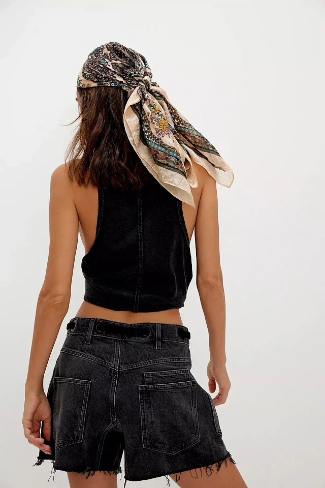 European and American Casual Drawstring Denim Shorts for Women Detail