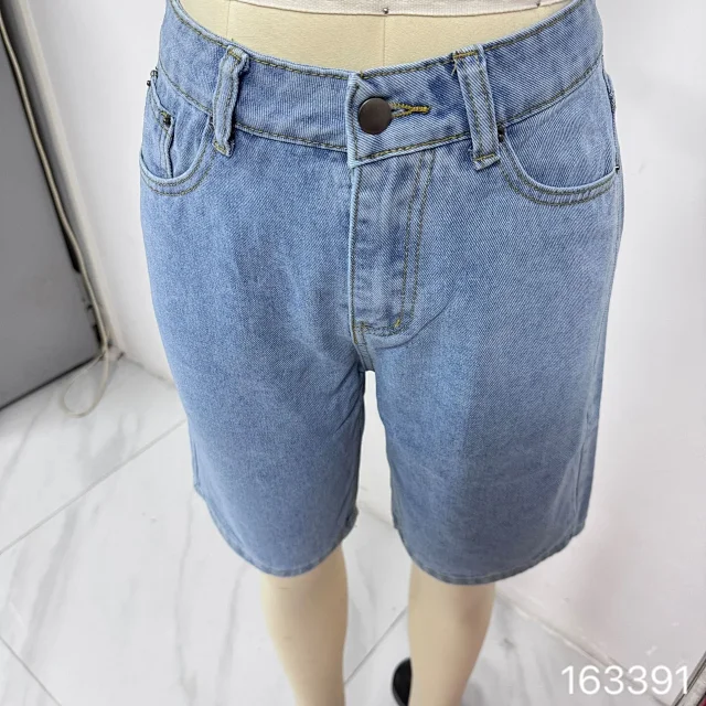 AliExpress Loose Non - Stretch Retro Denim Capris for Women Detail