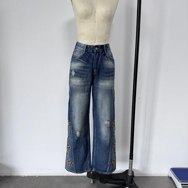 Amazon's Hit: Embroidered High-Waisted Loose Jeans for Women Detail