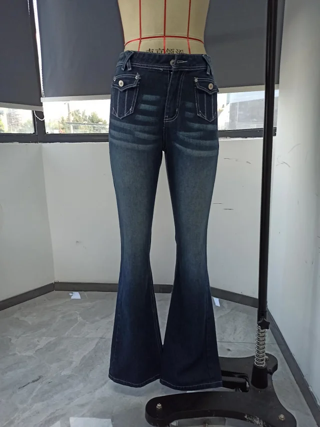 Fashion High-waist Bell-bottom Jeans for Women Detail