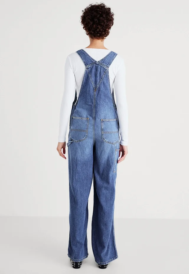 Stylish Loose Denim Overalls for Women Detail