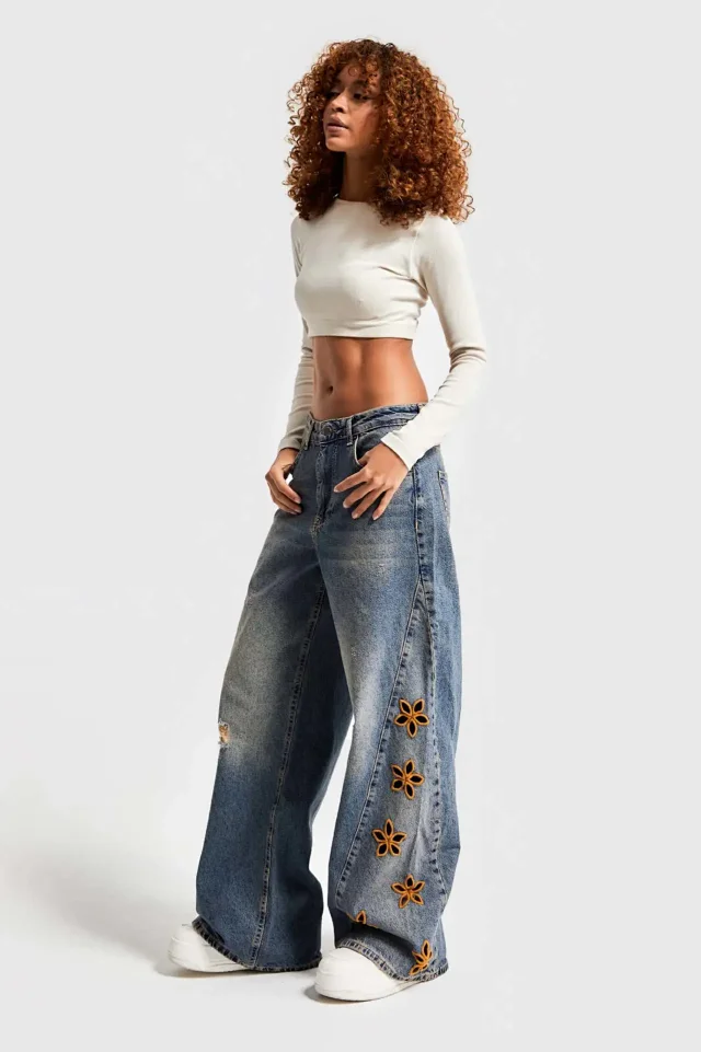 Amazon's Hit: Embroidered High-Waisted Loose Jeans for Women Detail