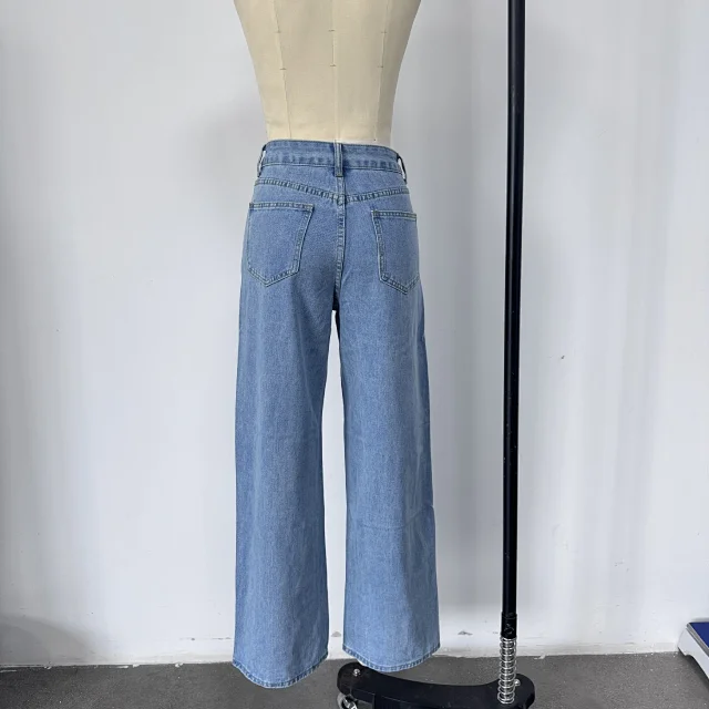 Casual Retro Loose Denim Pants for Women Detail