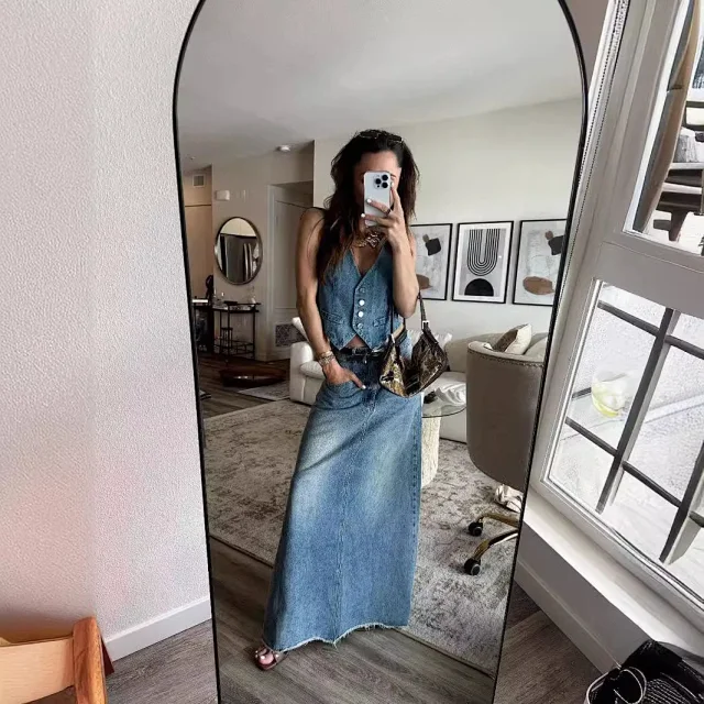 Amazon Retro Denim Vest for Women Detail