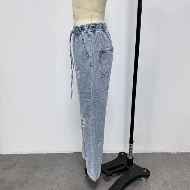 TEMU Women's Slim Fit Elastic Waist Jeans with Rips Detail