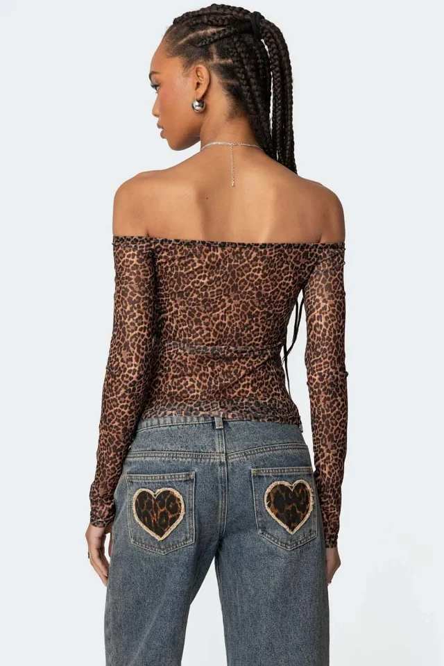Low - Waist Leopard - Print Pocket Wide - Leg Jeans Detail