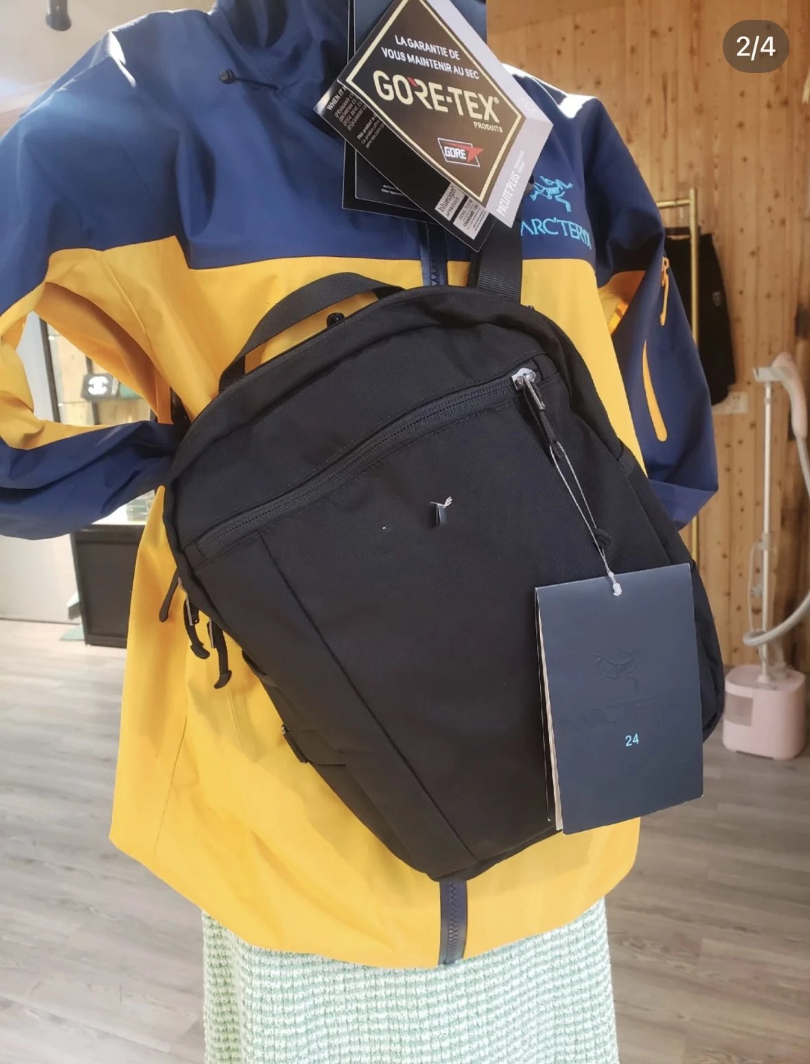 Arc'teryx Waterproof Crossbody Bag photo 5