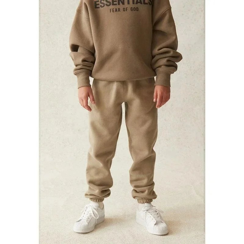 Fear of God Trousers Essentials fleece-lined jogger sweatpants — Moss