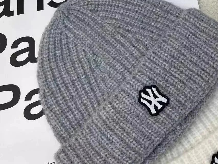 New York Yankees Hats Logo Baseball Cap and Knit Beanie image 11