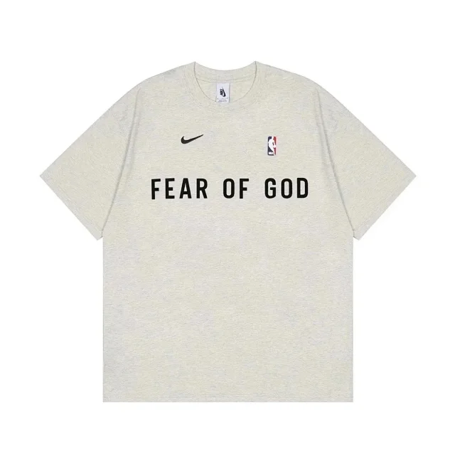 Fear of God T-Shirts ESSENTIALS logo graphic T-shirt product detail image 4