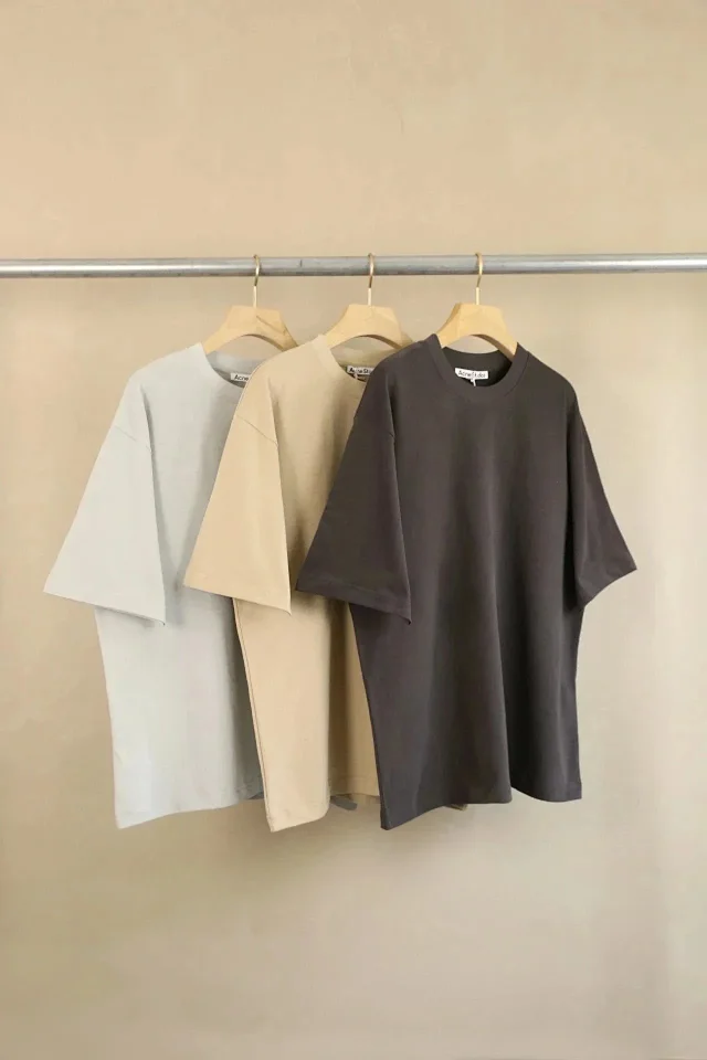 Acne Studios T-Shirts Face Patch Oversized T-Shirt product detail image 3