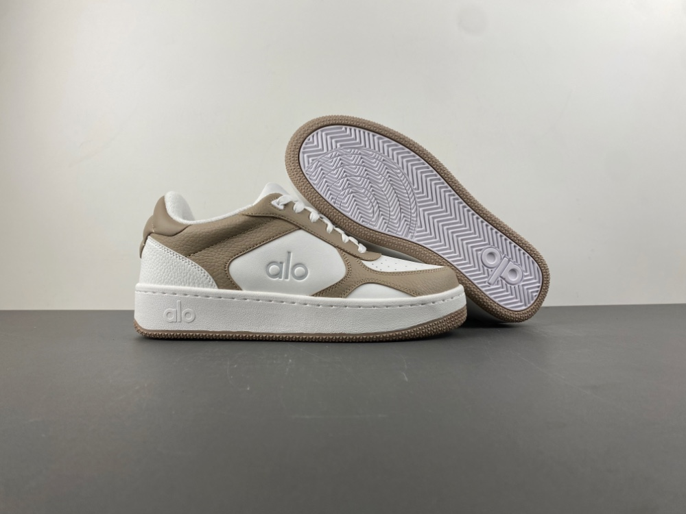 Alo Yoga Alo Court Sneakers | 7521678312 product reference